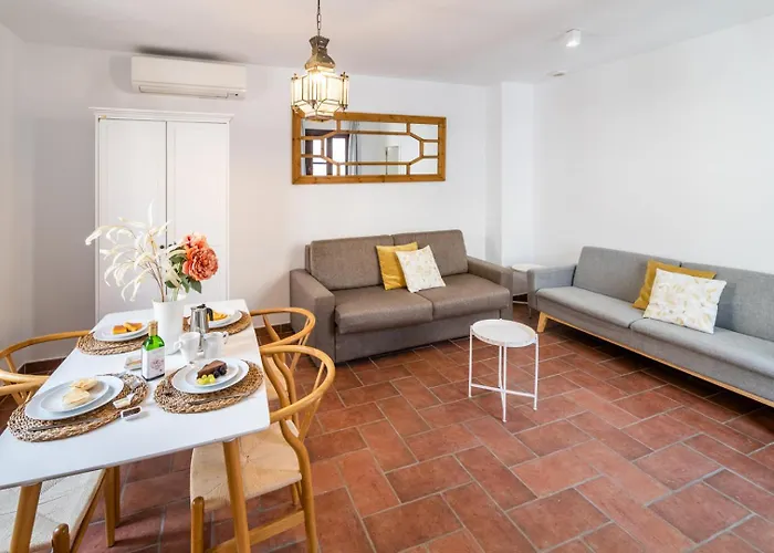 Apartment La Jⲟya De Patios - Turisticos *