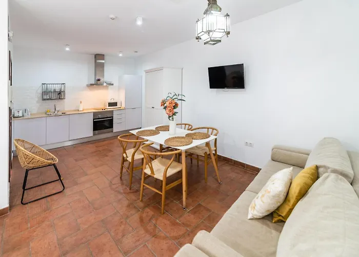 Apartment La Jⲟya De Patios - Turisticos Cordoba