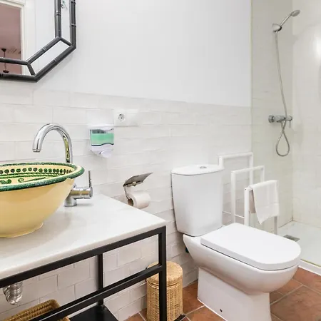 Apartament La Jⲟya De Patios - Turisticos