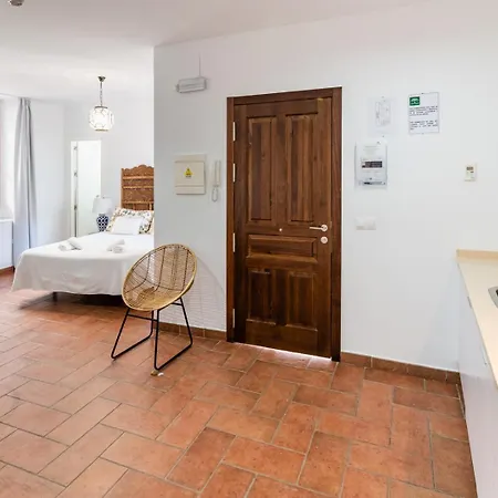 Apartament La Jⲟya De Patios - Turisticos *