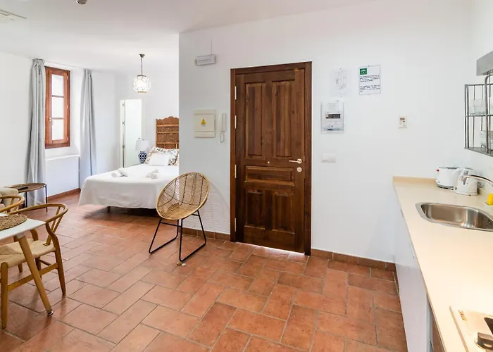 Apartamento La Jⲟya De Patios - Turísticos *