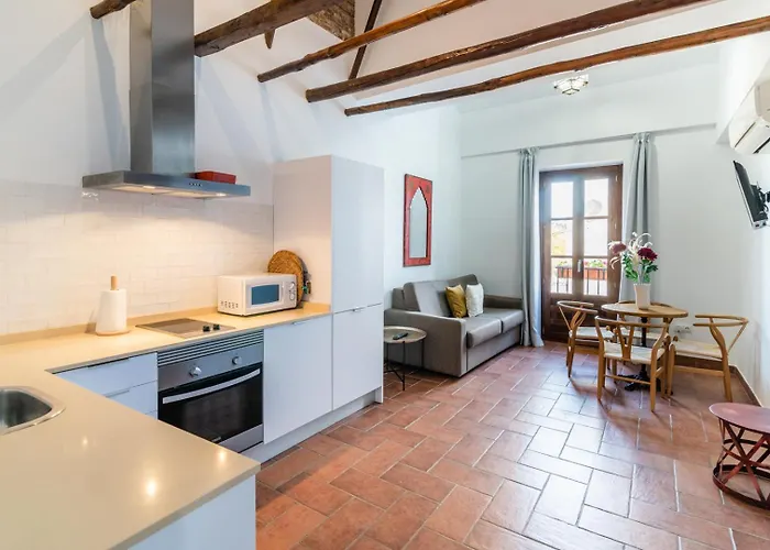 La Jⲟya De Patios - Turísticos