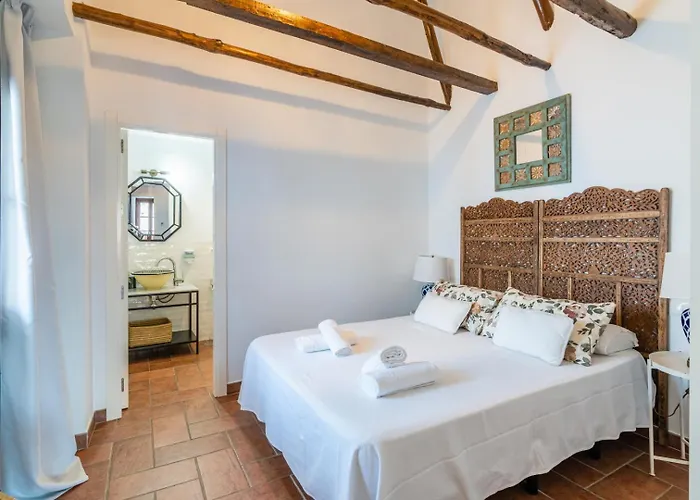 Apartamento La Jⲟya De Patios - Turísticos